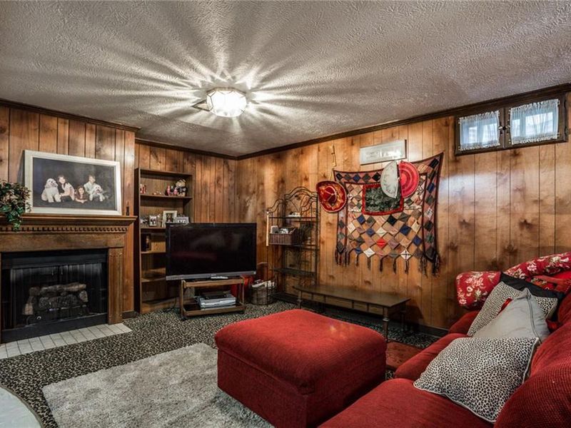 1313 Kings Cove Ct, Indianapolis IN 46260 ListReports