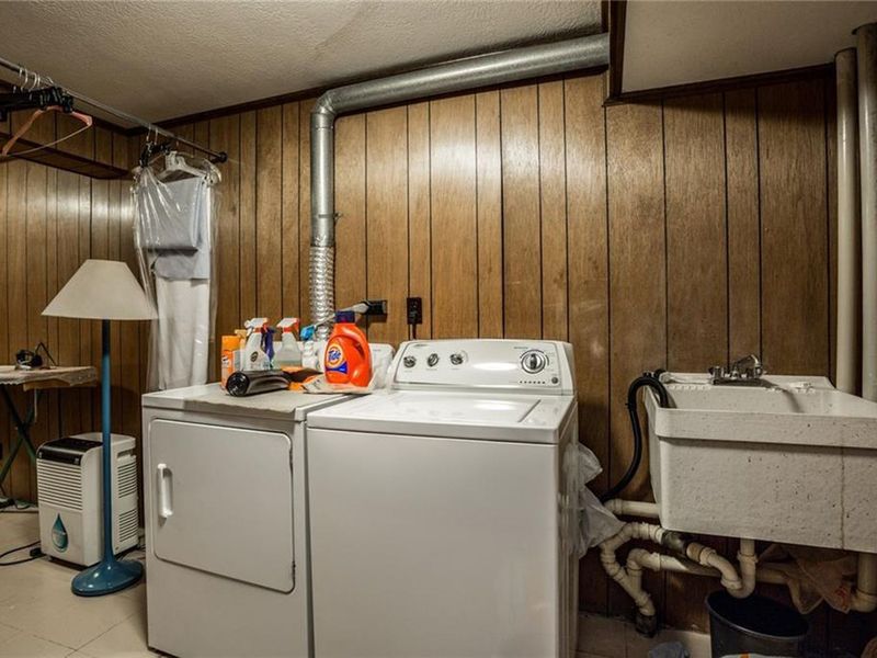 1313 Kings Cove Ct, Indianapolis IN 46260 ListReports