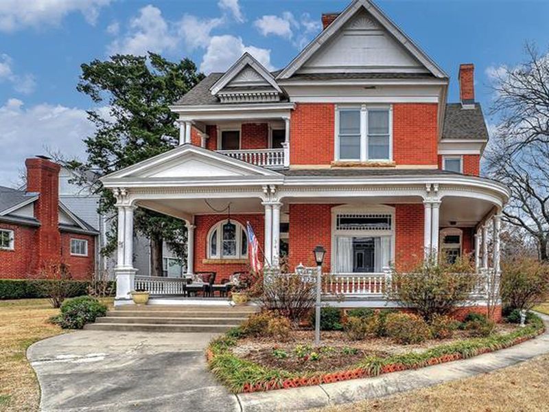 326 S Dixon Street, Gainesville, TX 76240 ListReports