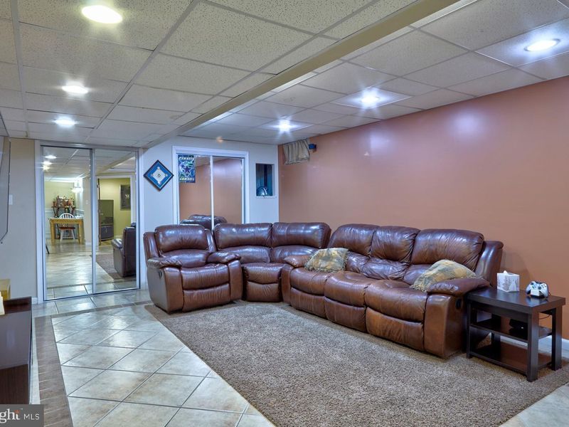 4 Sagamore Lane, Bordentown, NJ 08505 ListReports