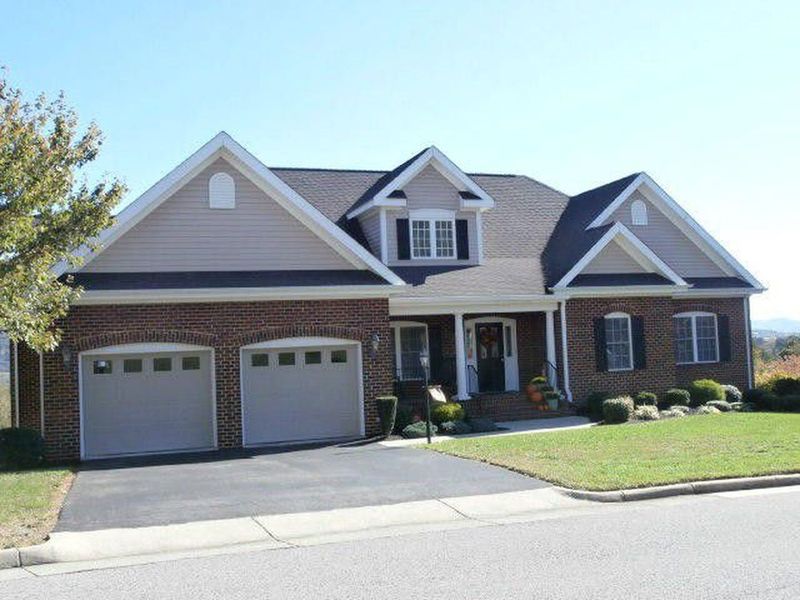 6128 Morning Glory Drive, Roanoke, VA 24012 ListReports