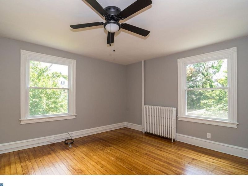 323 Summit Avenue, Jenkintown, PA 19046 ListReports