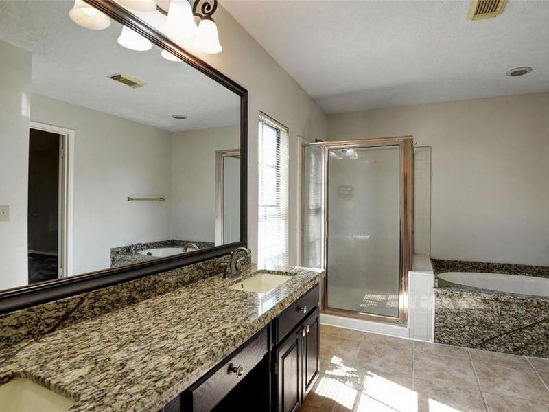 8611 Rocky Valley Drive, Houston, TX 77083 ListReports