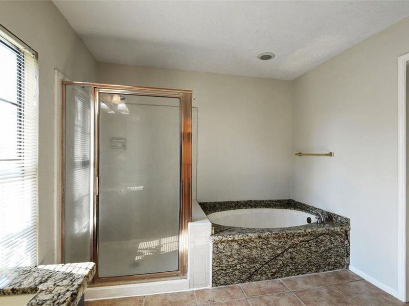 8611 Rocky Valley Drive, Houston, TX 77083 ListReports