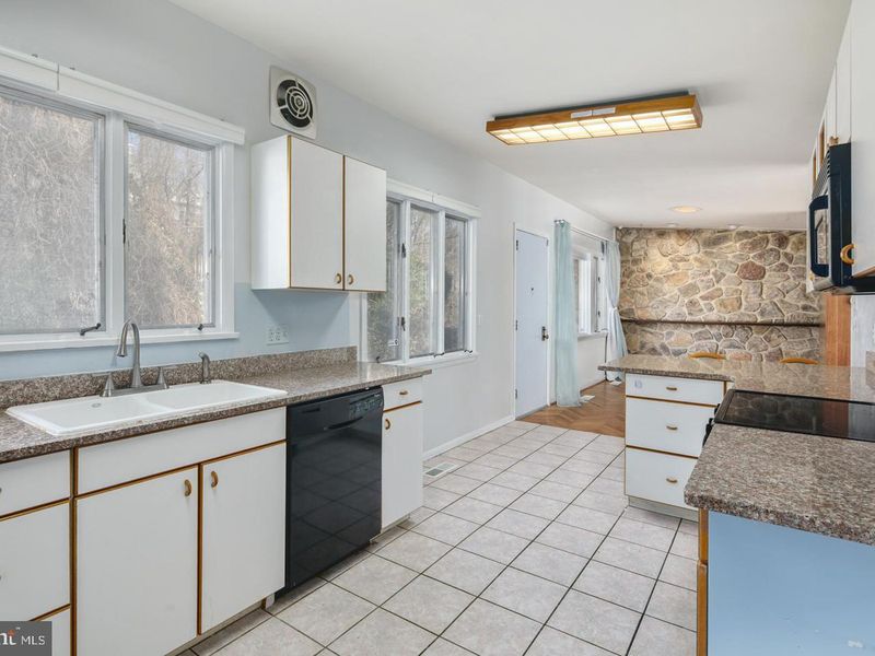 1315 Church Road, Wyncote, PA 19095 ListReports