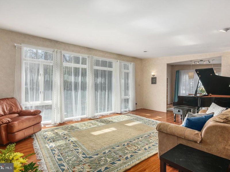 1315 Church Road, Wyncote, PA 19095 ListReports