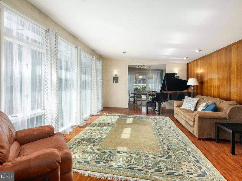 1315 Church Road, Wyncote, PA 19095 ListReports