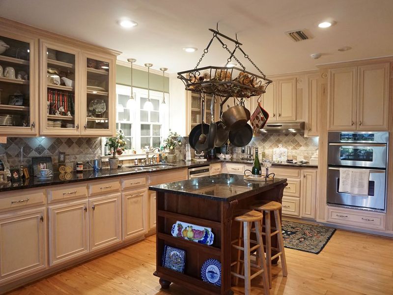 1210 Clover Hill Rd, Valdosta, GA 31602 ListReports