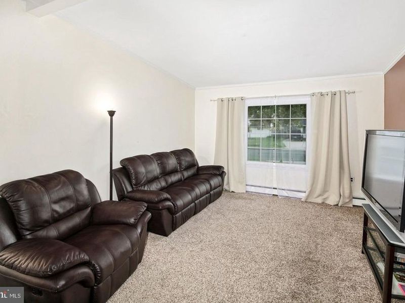 31 Red Cedar Drive, Levittown, PA 19055 ListReports