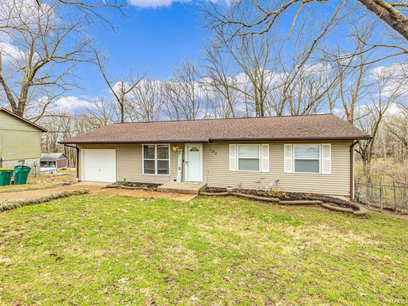 706 Maple Avenue, Pevely, MO 63070 ListReports