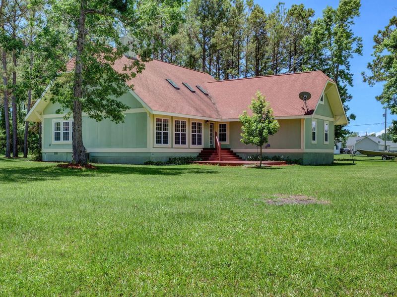 103 Kings Harbor Drive, Holly Ridge, NC 28445 ListReports