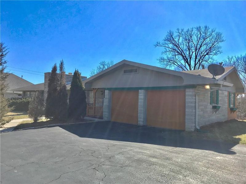 4245 East Main Street, Avon, IN, 46123 ListReports