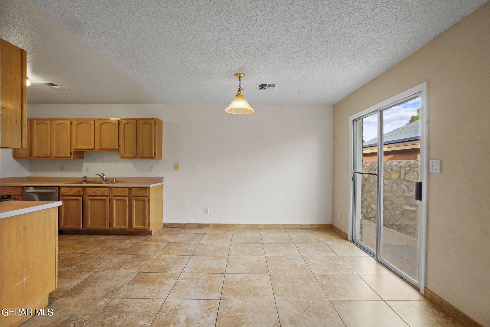 12469 Sombra Grande Drive, El Paso, TX, 79938