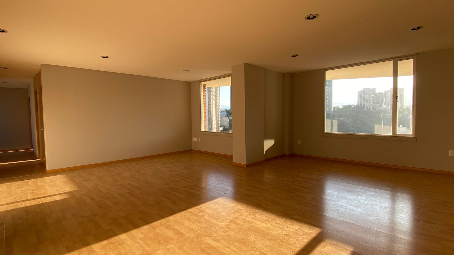 Renta El Albero Bosque Real depto a la renta muy Iluminado