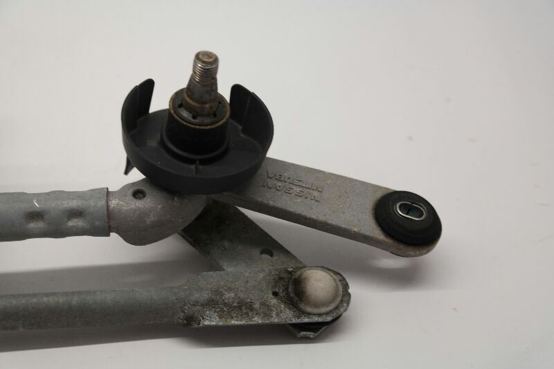 2013 2014 2015 Nissan Altima Wiper Motor WIth Linkage Front Windshield