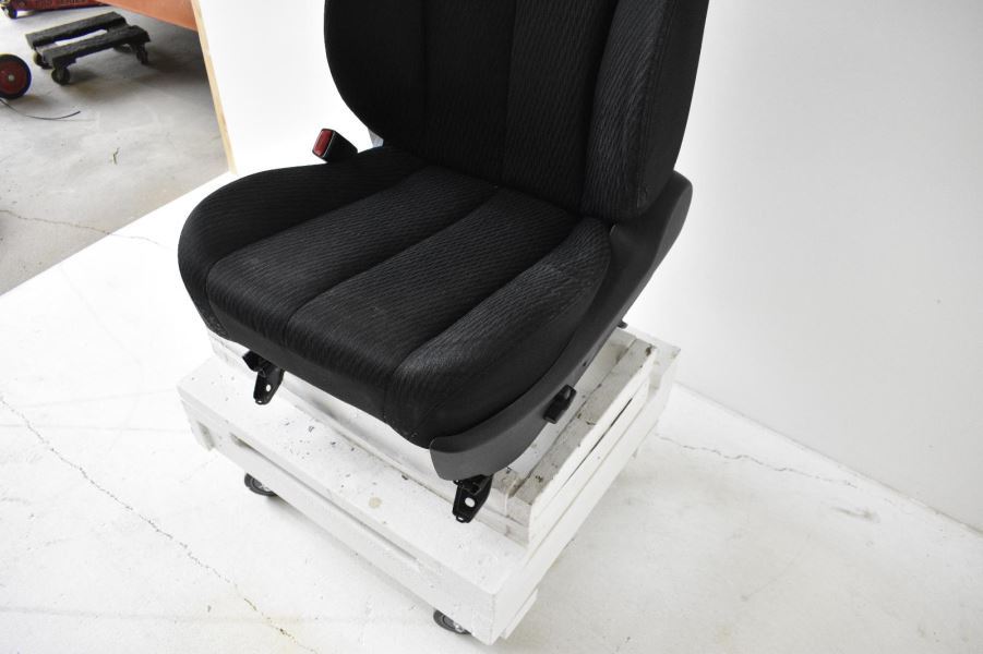 20102012 SUBARU LEGACY OUTBACK 2.5L DRIVER LEFT FRONT SEAT BLACK CLOTH