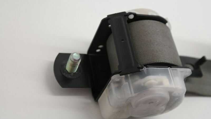 20052007 HONDA ODYSSEY 3RD ROW RIGHT PASSENGER SIDE SEAT BELT