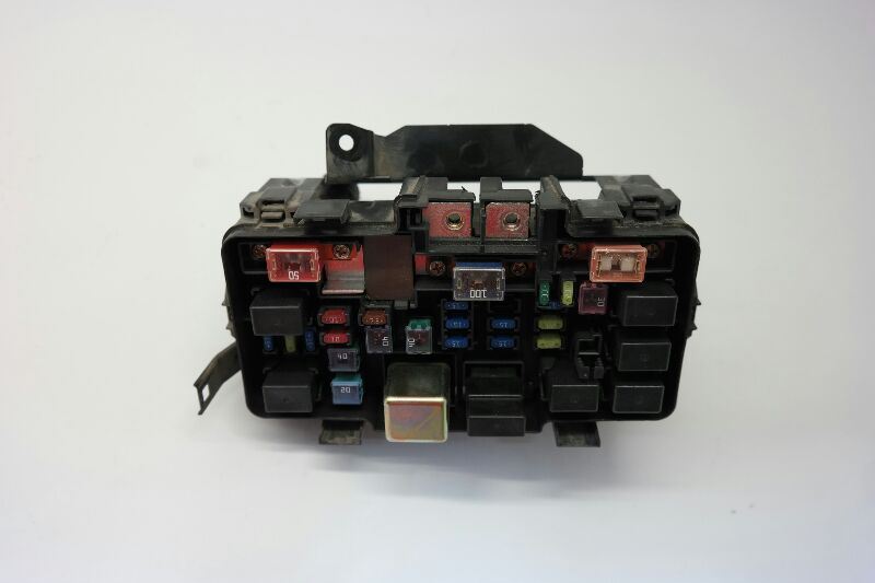 02 03 04 HONDA CRV EX ENGINE COMPARTMENT FUSE BOX OEM eBay