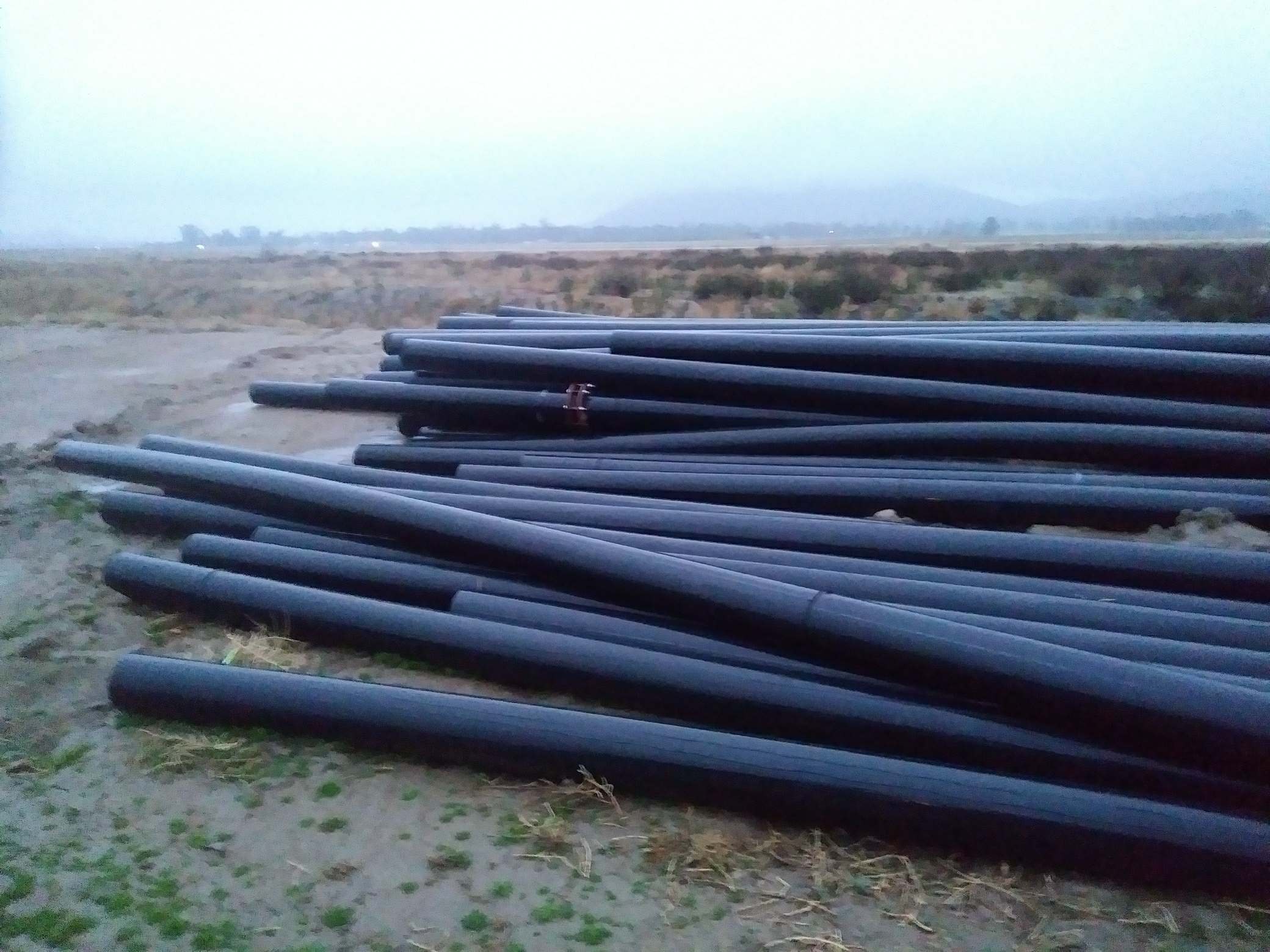 HDPE , Loose, HDPE. USED CLEAN 8" WATER MAIN PIPE