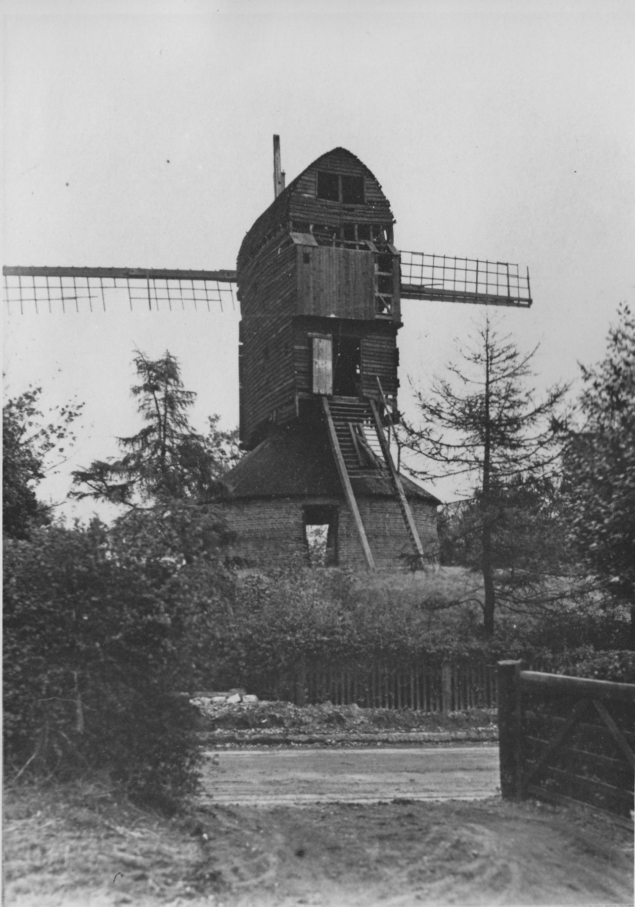Bell Hill Windmill Public Buildings Billericay Community Archive