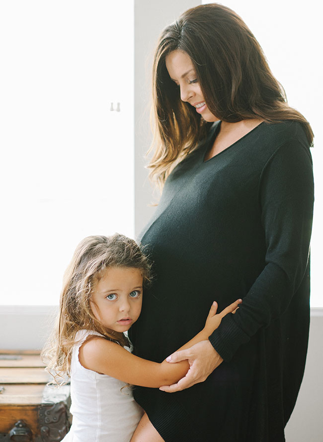 Inspired By This Intimate Mother Daughter Maternity