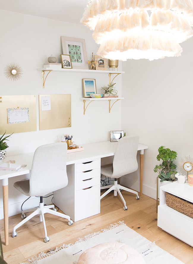 Inspired By This Andrea Howe’s Airy Blush & Green Home Office