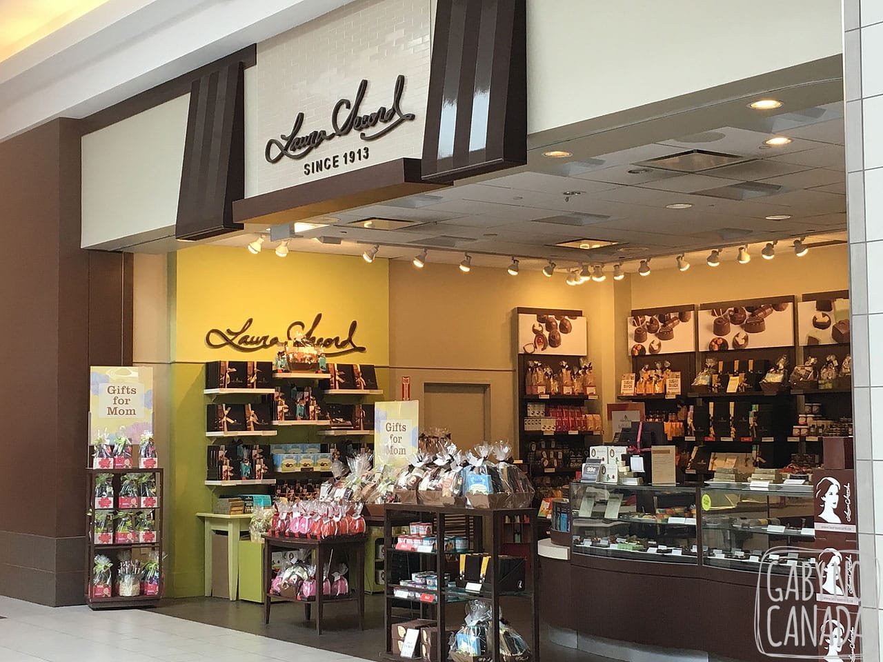 10 lojas imperdíveis em Toronto Gaby no Canadá