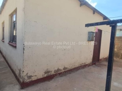3 Bedroom House for Sale in Pumula South, Bulawayo Propertybook