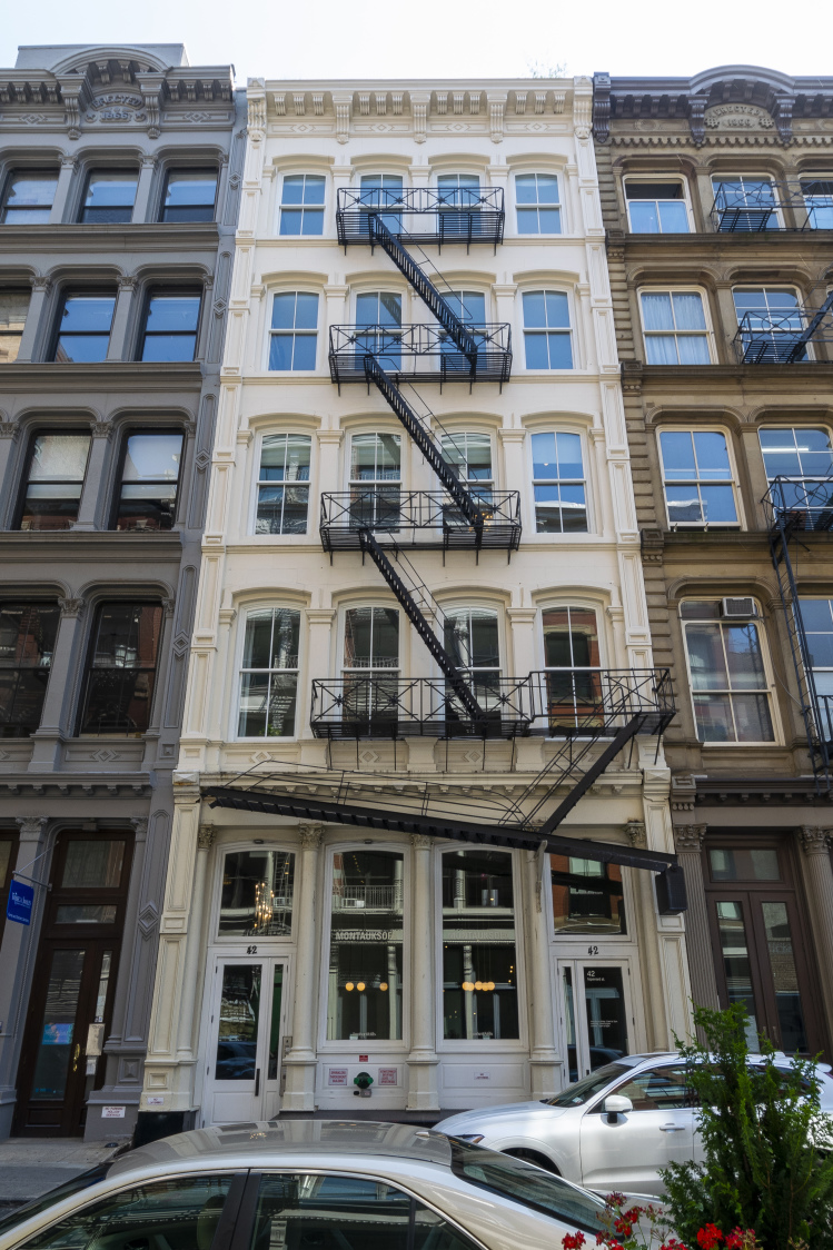 42 Lispenard St in Manhattan, NY Compass