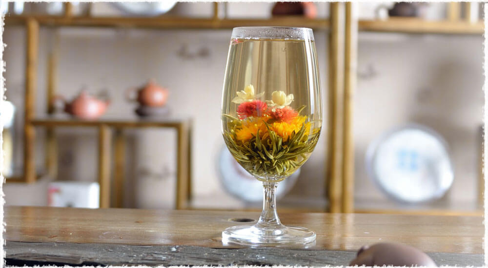 Flower Teas Have Many Effects to Gain the Benefits of Them teavivre