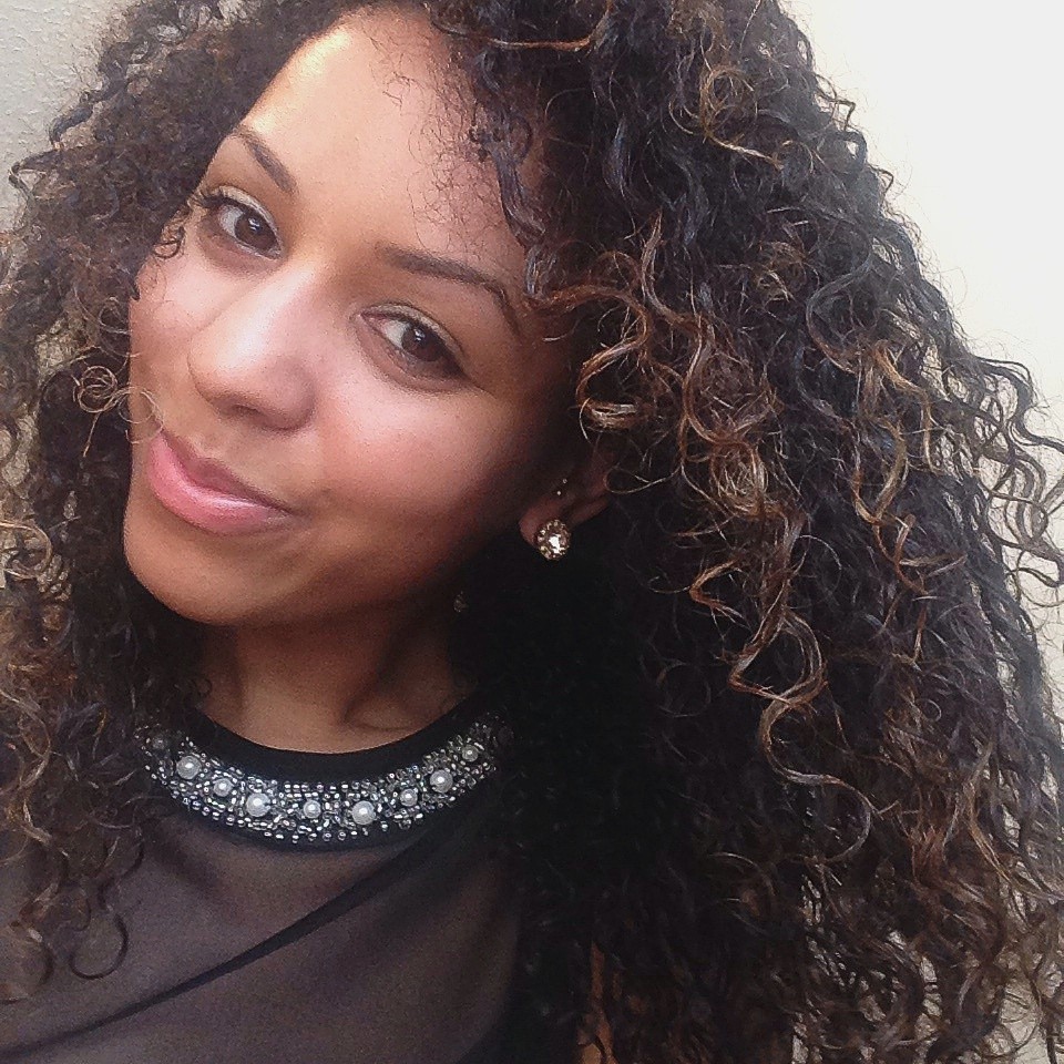 The Dos and Don'ts of Detangling Curly Hair
