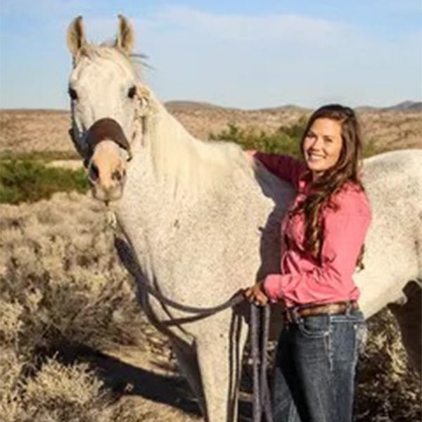 Meet Dr. Taryn Holliday, San Joaquin Valley Veterinarian
