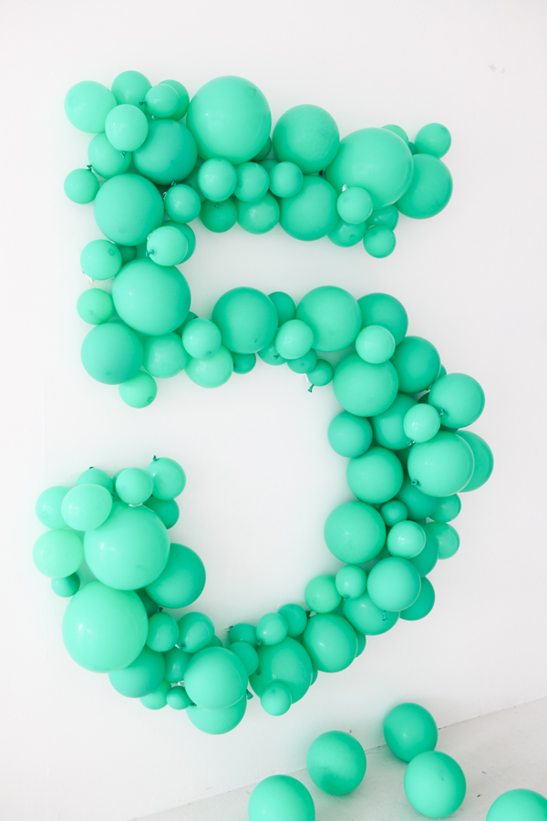 Giant Balloon Number DIY
