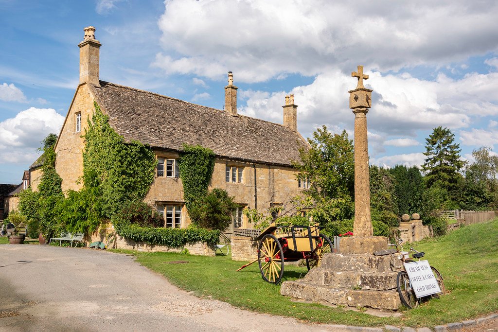 Solve Saintbury, Cotswold District, England jigsaw puzzle online with
