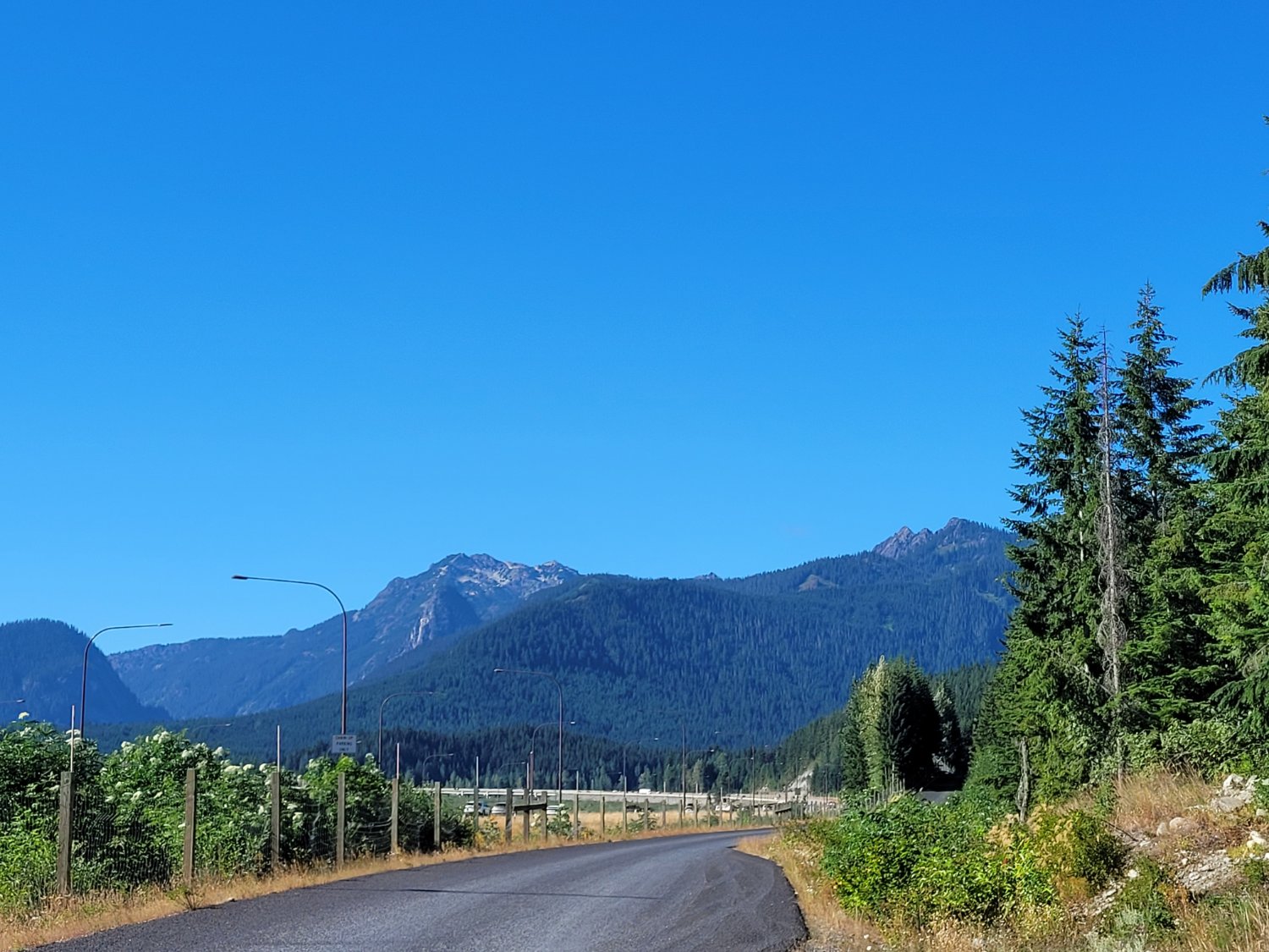 Solve Blick im Kittitas County über die Interstate 90 Richtung Norden