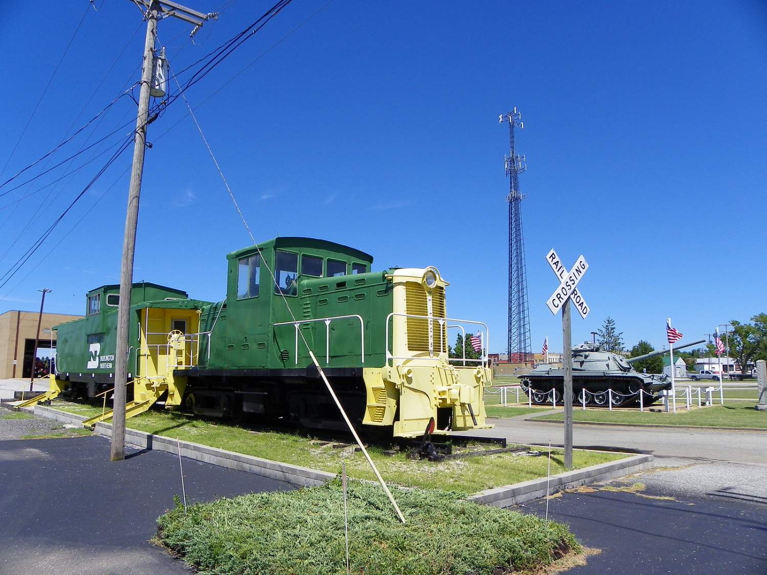 Solve bn loco & caboose on display, route 66 in galena, ks jigsaw