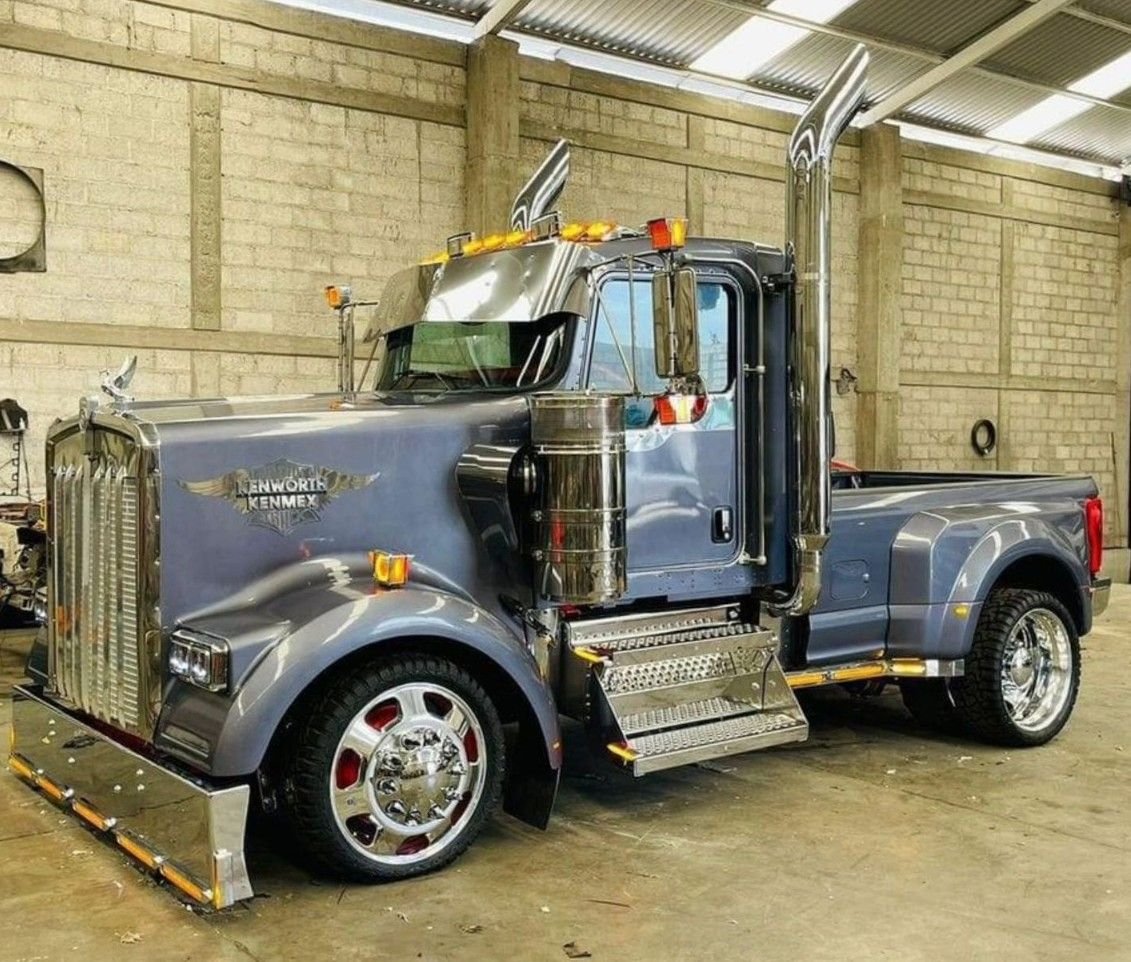 Solve Love these "Little Big Rigs"_350 jigsaw puzzle online with 288 pieces