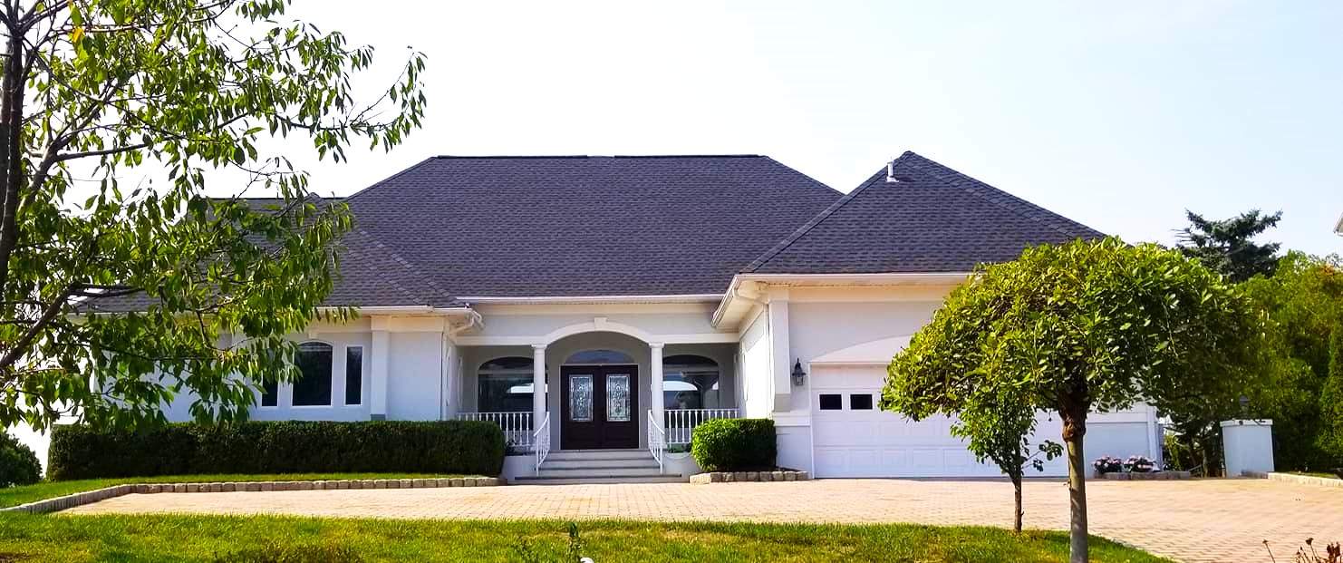 Solve Sunny day drive through Monmouth Beach, NJ 27 jigsaw puzzle