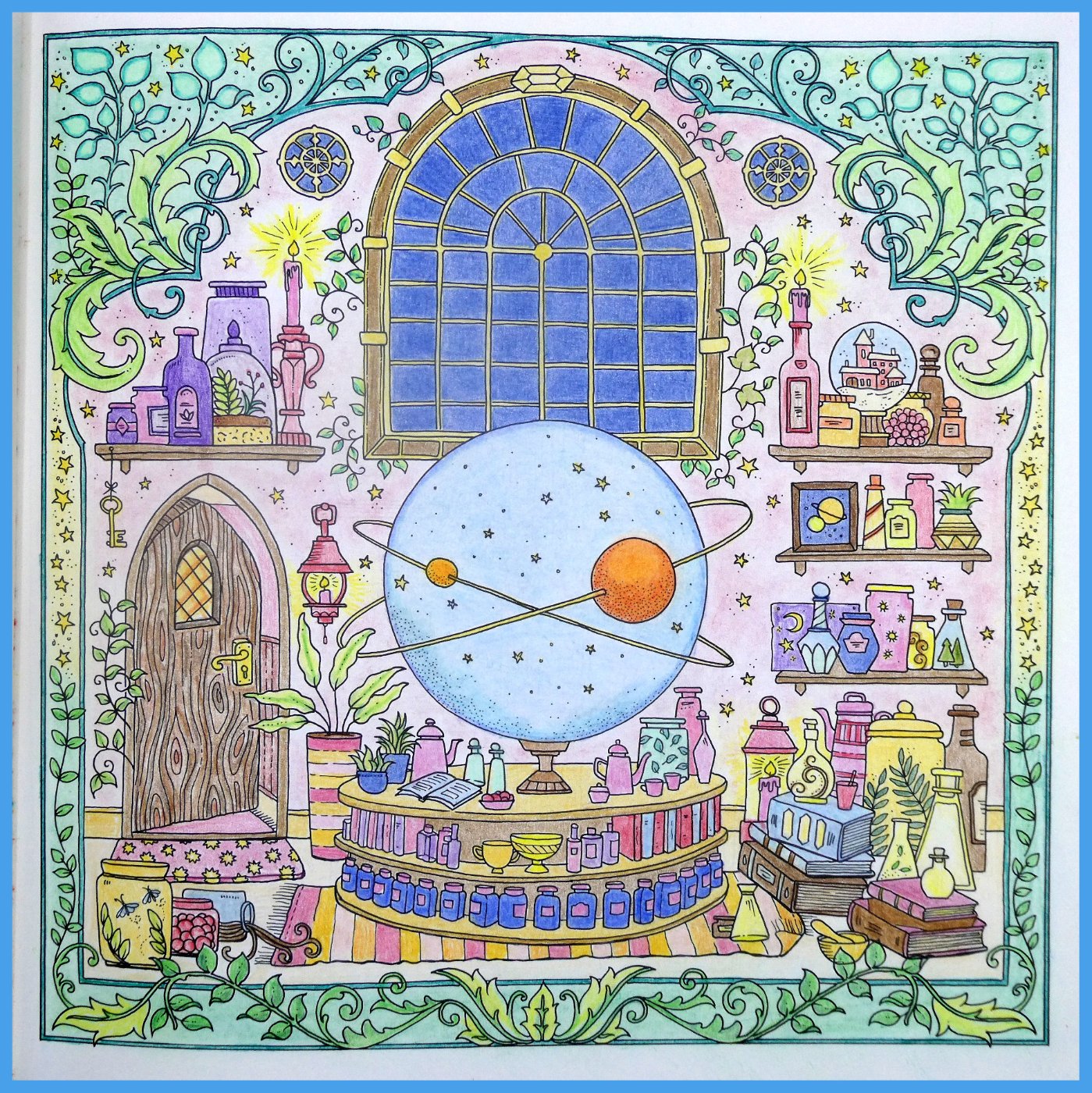 Solve Self colored drawings, from the book by Johanna Basford. jigsaw