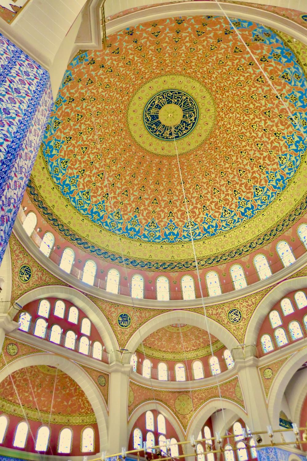 Solve Nizamiye Mosque Johannesburg SA jigsaw puzzle online with 96 pieces