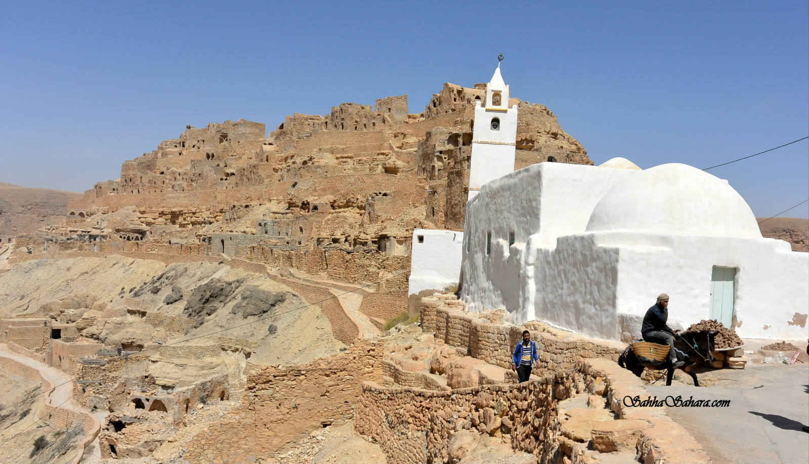 Solve Berber mountain village (cave homes), Tunisia jigsaw puzzle