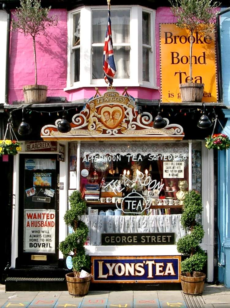 Solve The Tea Cosy Brighton jigsaw puzzle online with 130 pieces