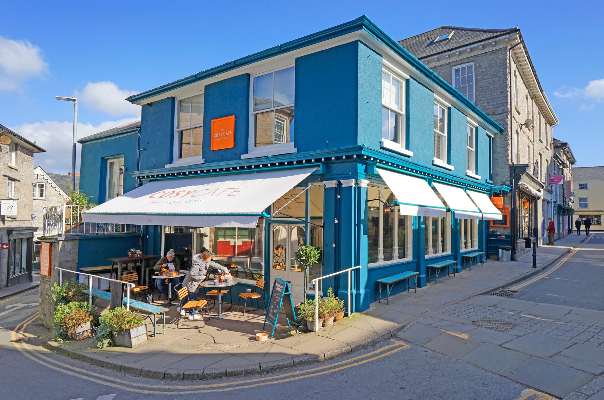 Solve Hay on Wye, Wales jigsaw puzzle online with 600 pieces