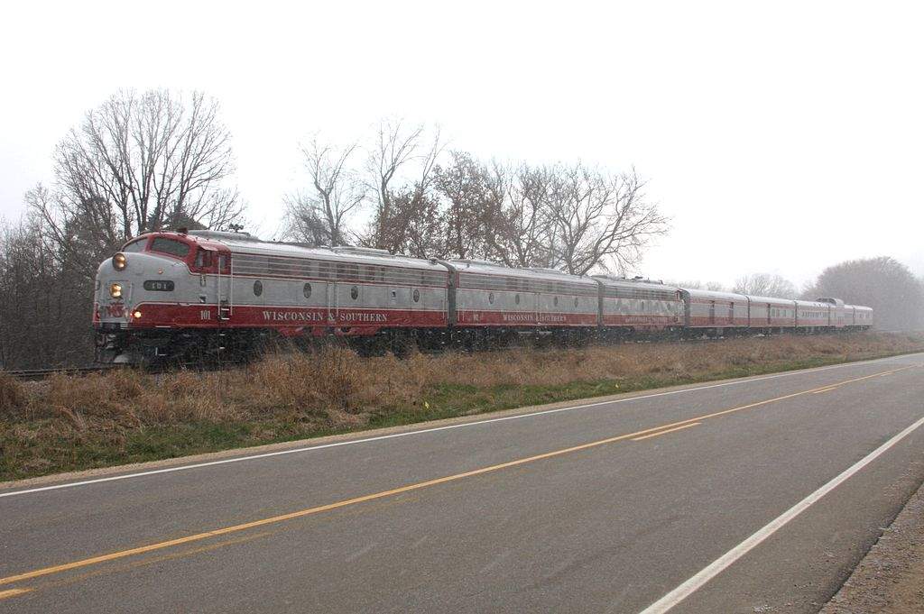 Solve Wisconsin & Southern Business Train with ABA set of E Units