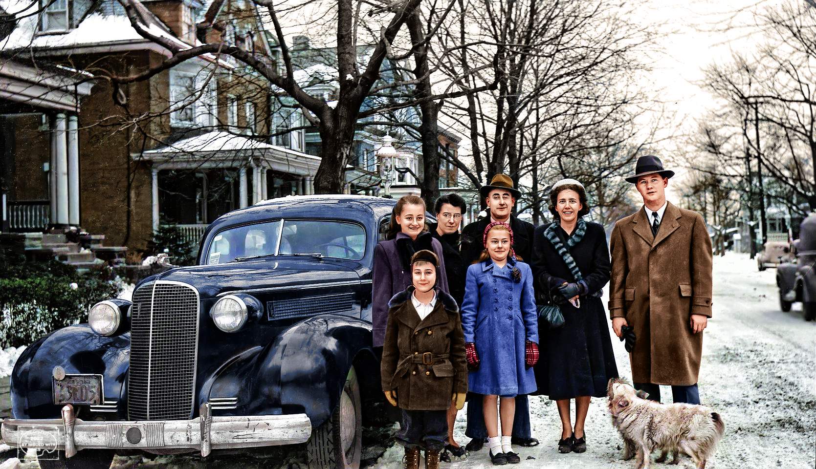 Solve 1937 Cadillac jigsaw puzzle online with 144 pieces