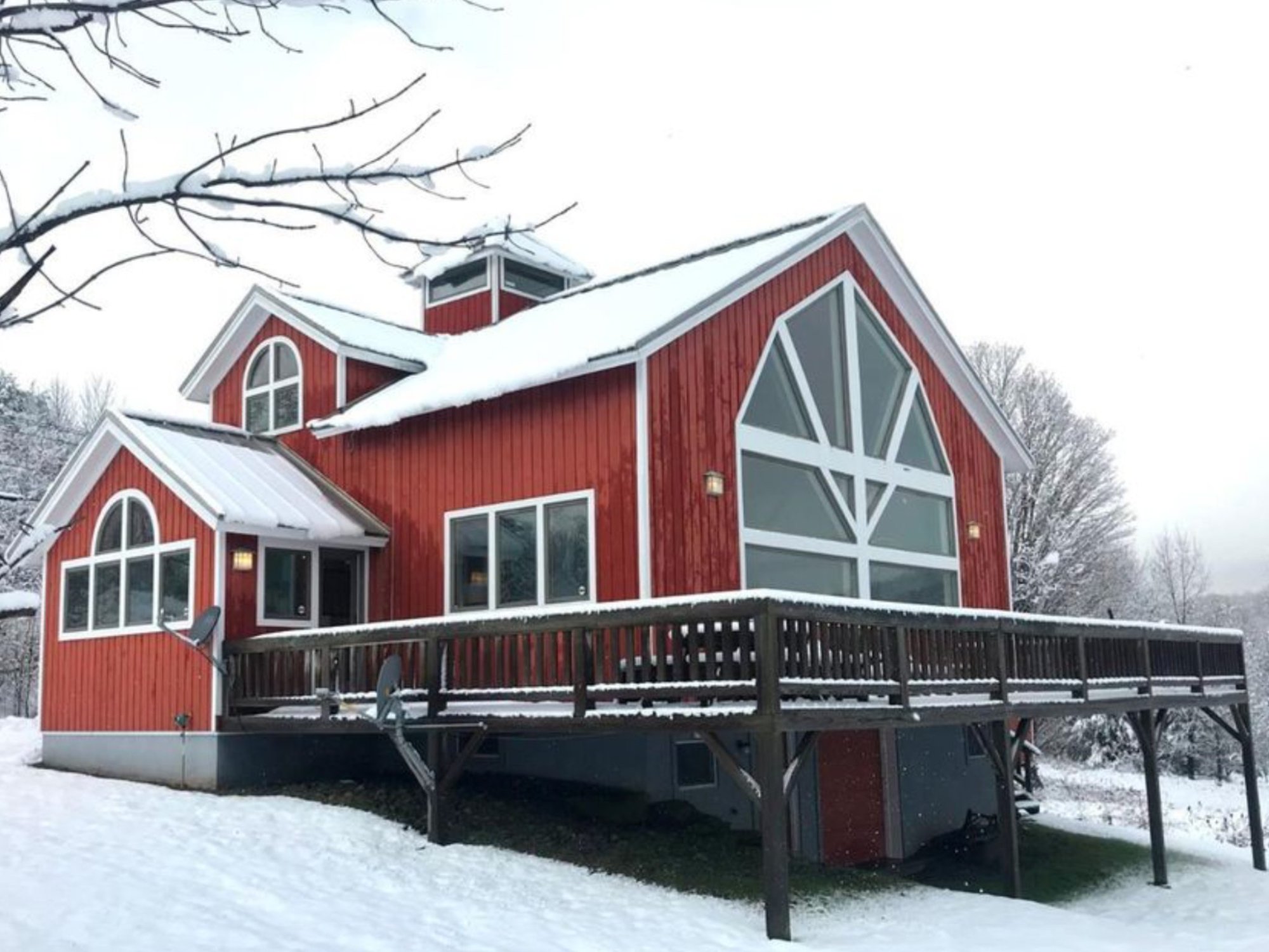 Solve Ashland NY House Barn jigsaw puzzle online with 300 pieces