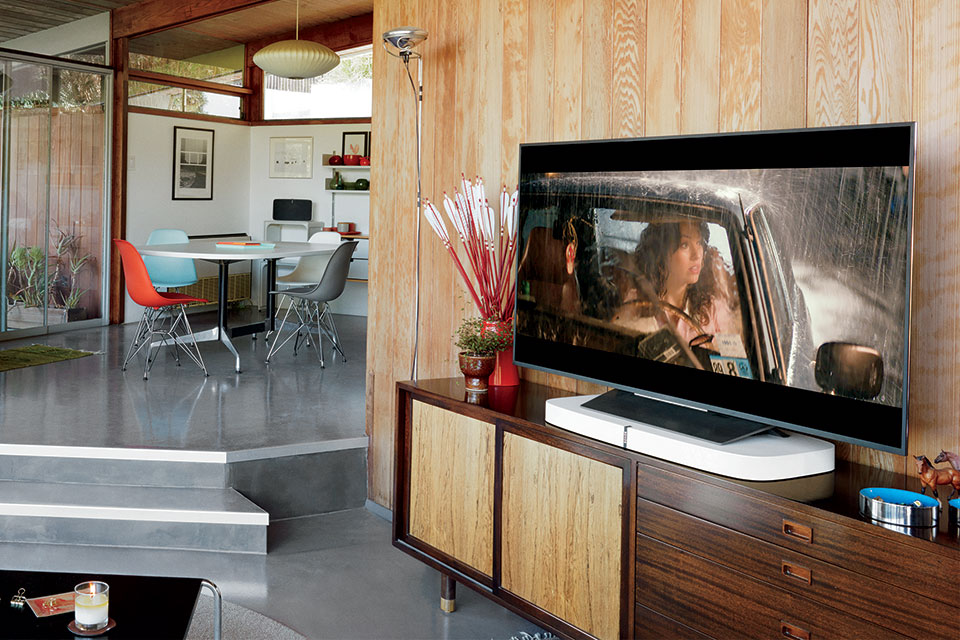 SONOS New UnderTheTV Sound System Wants To Boost Your TV's Audio SHOUTS