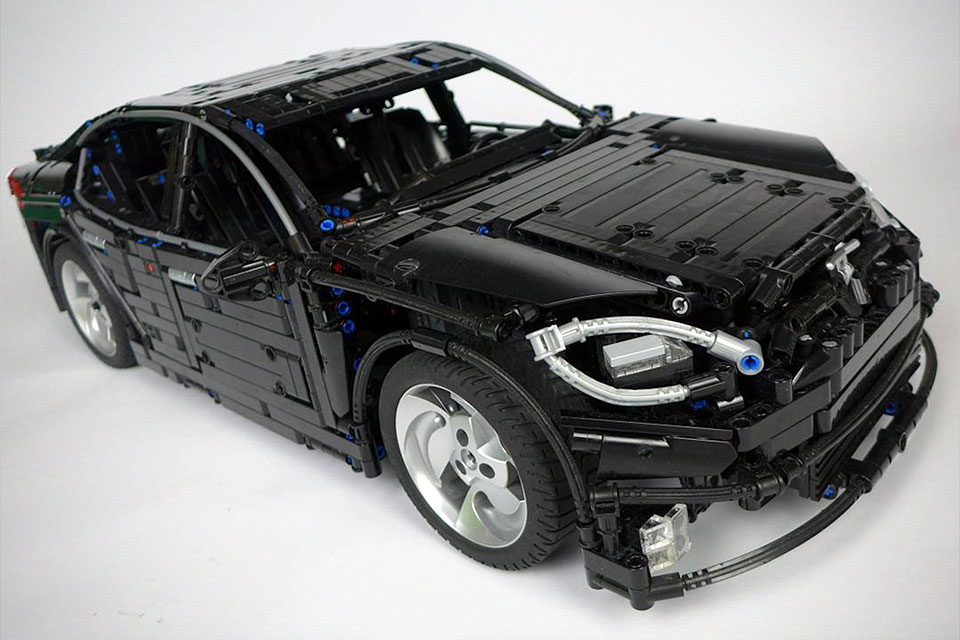 This LEGO Technic MOC Tesla Model S Should Be Made As An Official Set SHOUTS