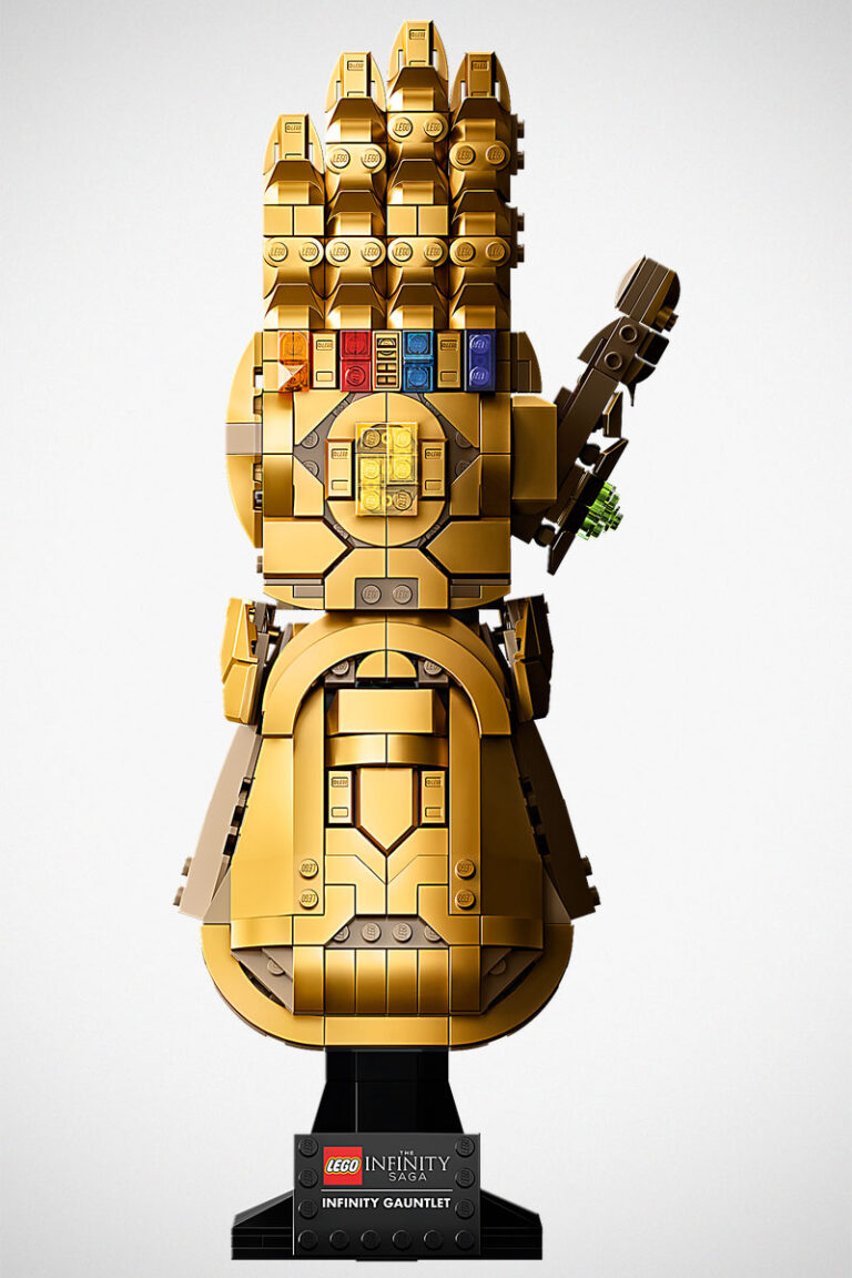 There Is Finally An Official LEGO Infinity Gauntlet, But It Ain’t Huge As It Should SHOUTS
