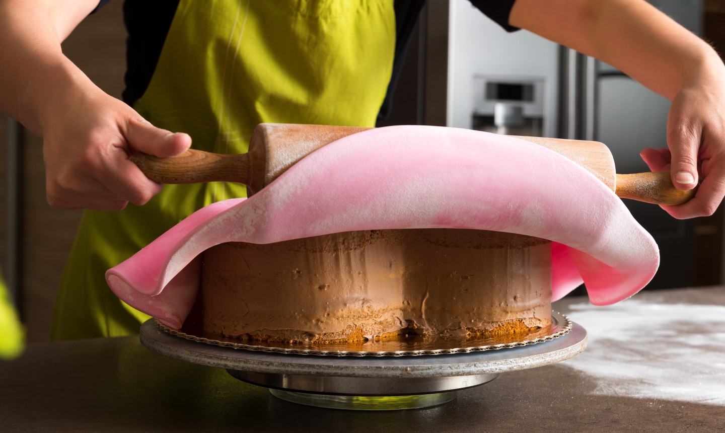 5 Tips for Working With Fondant in Humid Climates Craftsy